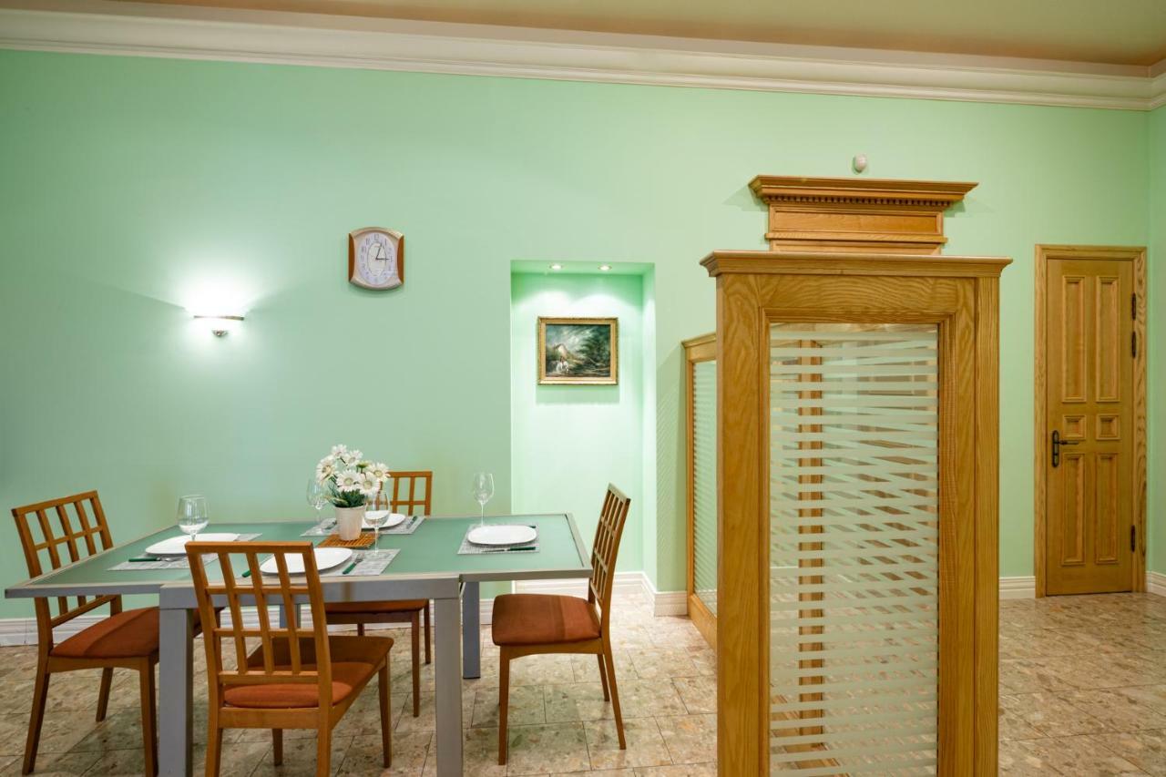 Old Riga 2 Bedroom Vecpilsetas Street Apartment Екстериор снимка