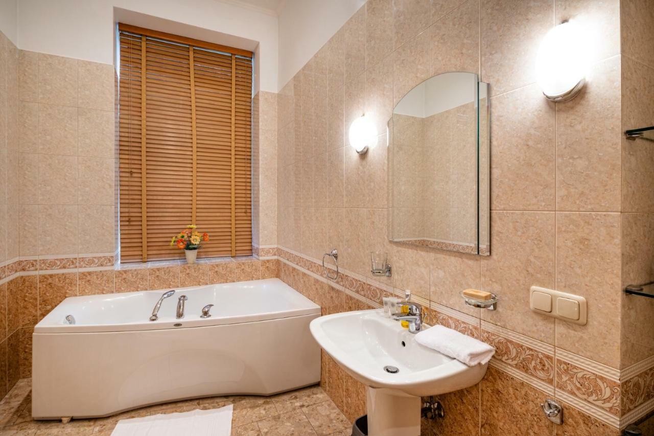 Old Riga 2 Bedroom Vecpilsetas Street Apartment Екстериор снимка